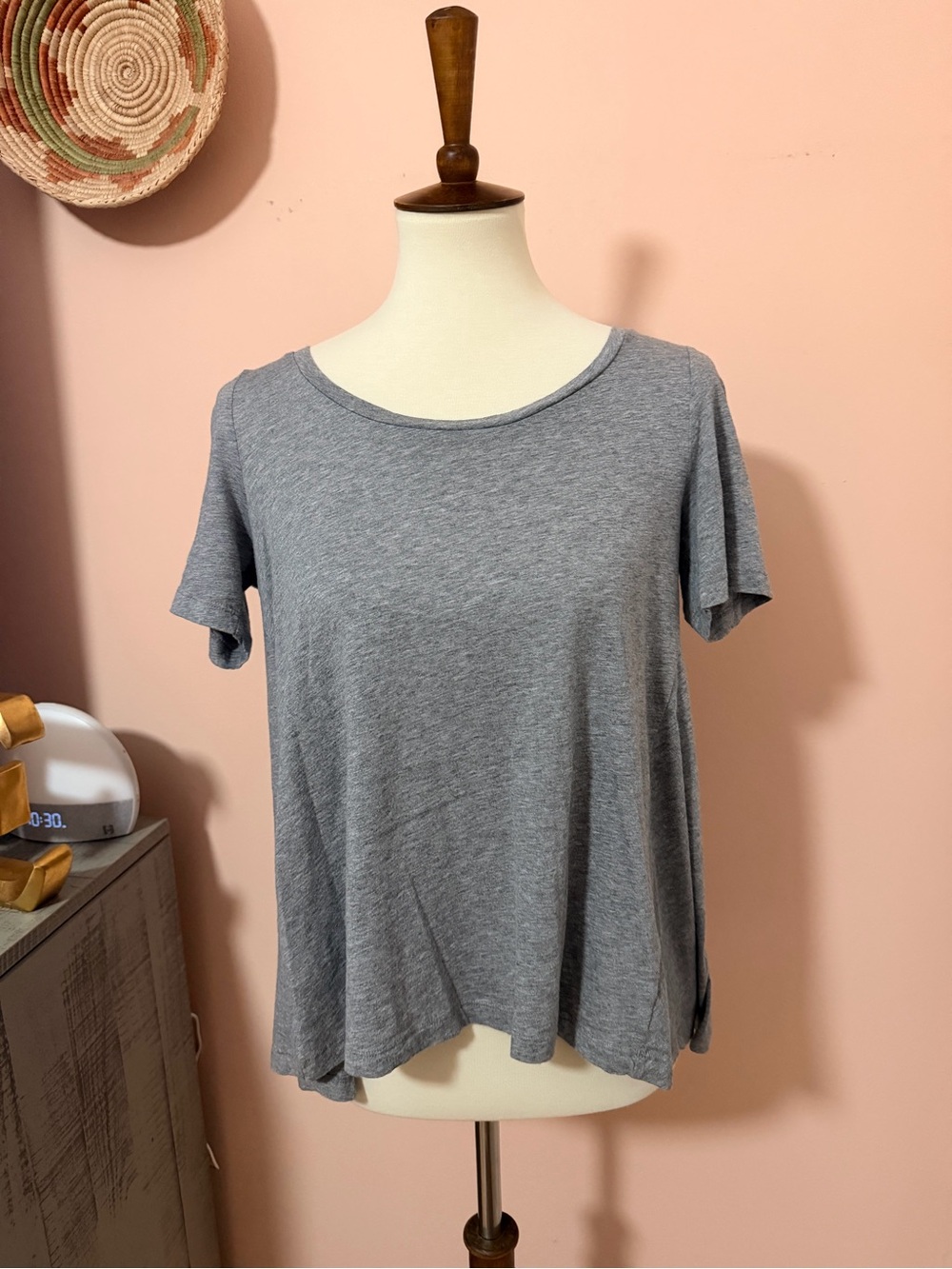 Demylee New York Women's 100% Cotton Short-Sleeve Tee - Heather Gray Sz S